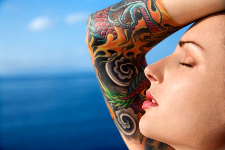 Tatto warna warni