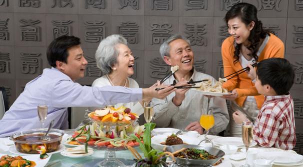Tradisi makan bersama tahun baru China
