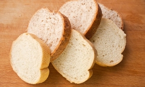 5 Zat Aditif Berbahaya dalam Roti