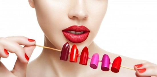 Tips Memilih Warna Lipstik