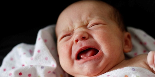 Ini 7 Alasan Mengapa Bayi Menangis di Malam Hari