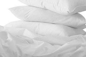 Tips Memilih Bantal Tidur yang Tepat