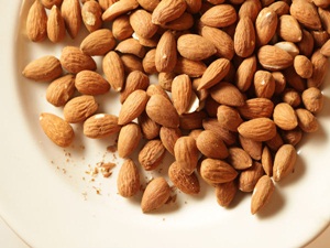 Almond, Solusi Terbaik Untuk Kulit Putih Alami