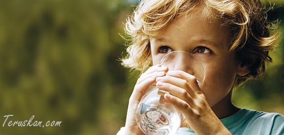 Bahaya Dehidrasi Bagi Anak Kecil