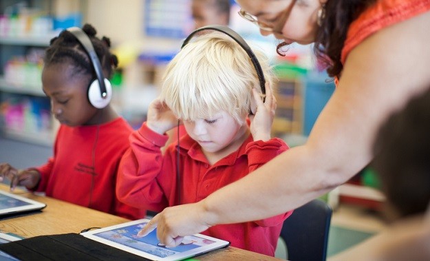 Multimedia Learning; Peluang Usaha di Bidang Pendidikan