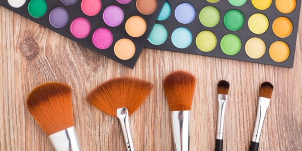 cara merawat kuas makeup
